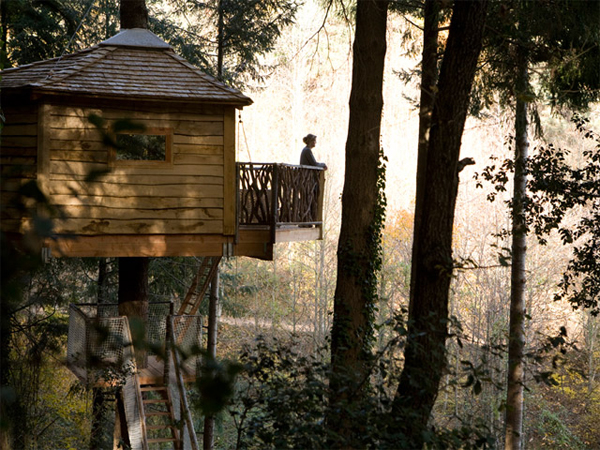 10. Cabanes als Arbres, Spain